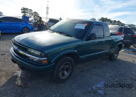 1998 Chevrolet S-10 Ls Sportside z USA, uszkodzony, nr VIN 1GCCS19X0W8154232